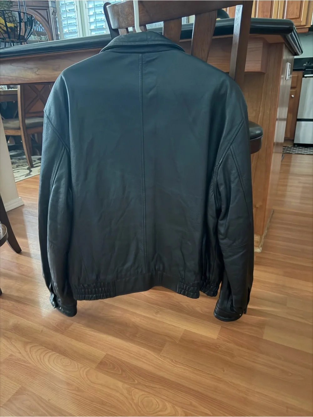 London Fog Black Leather Bomber Jacket - Classic Men's Outerwear